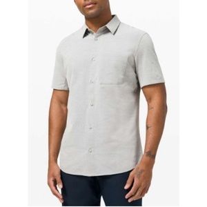 Lululemon Commission Short Sleeve Shirt Grey Sage Size large